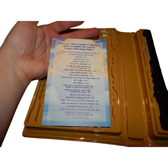 The Indian In The Cupboard vintage VHS in original plastic clamshell case - Picture 4 of 10